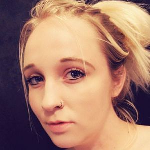 Meet your Posher, Liz